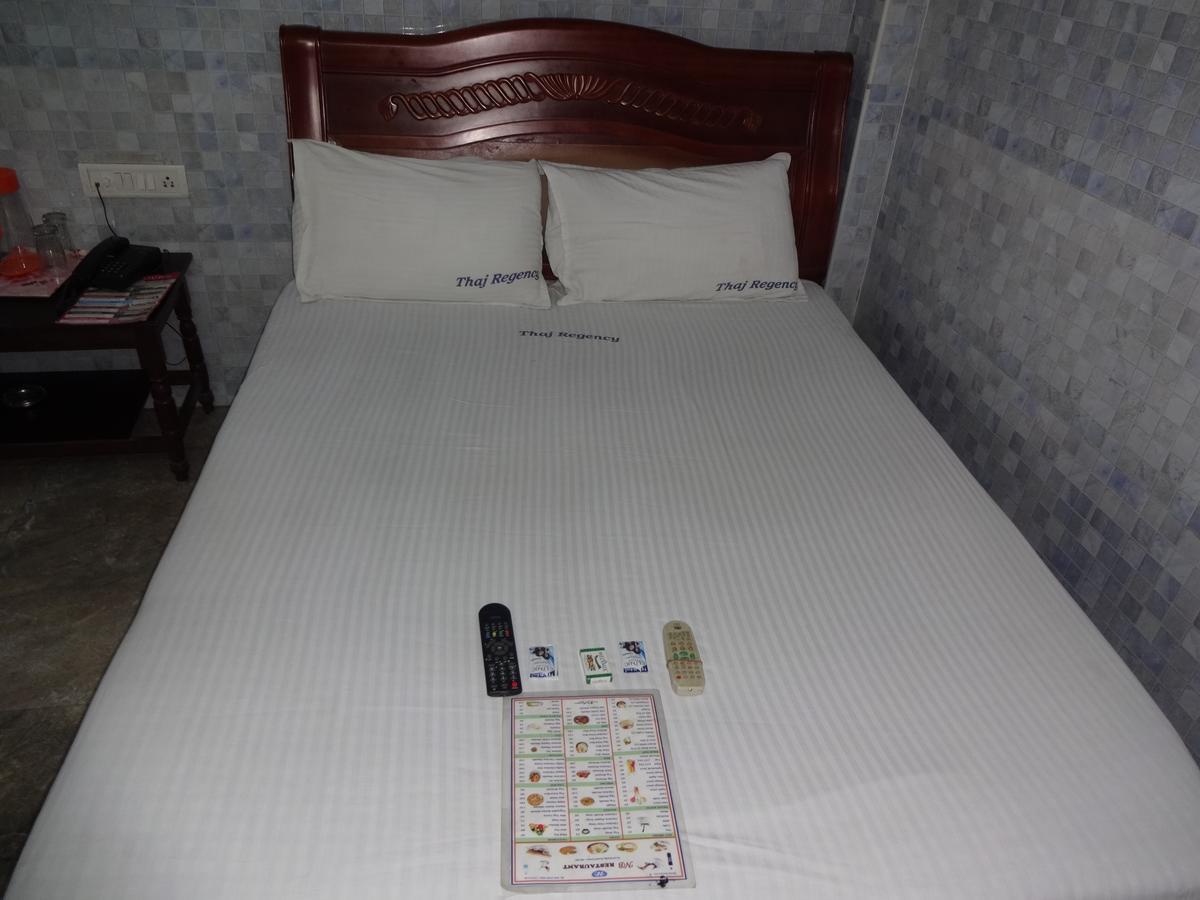 Thaj Regency Hotel Csennai Kültér fotó